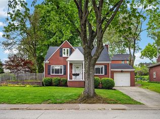 1049 Windermere Dr, Pittsburgh, PA 15218