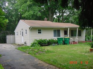 6215 Glen Dr, Merrillville, IN 46410