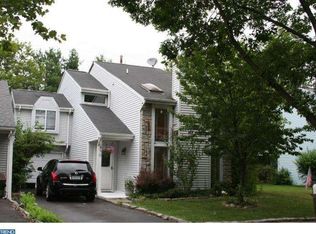 12 Winchester Dr, East Windsor, NJ