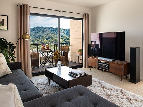 3rd image of 713 Via Casitas