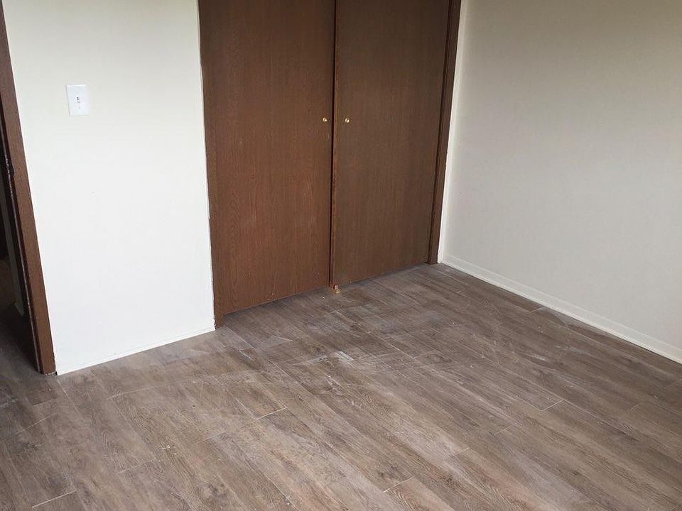 1st image of 1526 Crimson Ln APT 3A