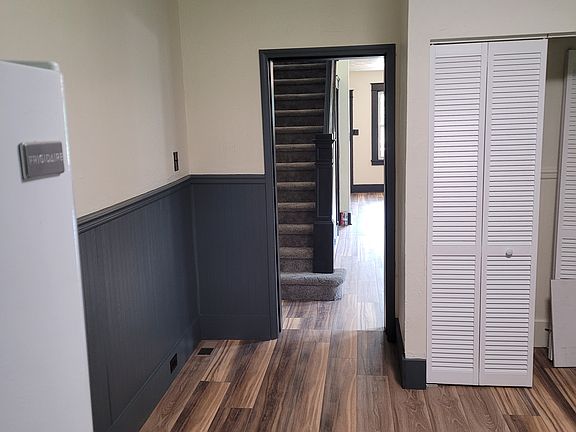 4th image of 613-615 Pitcairn Ave