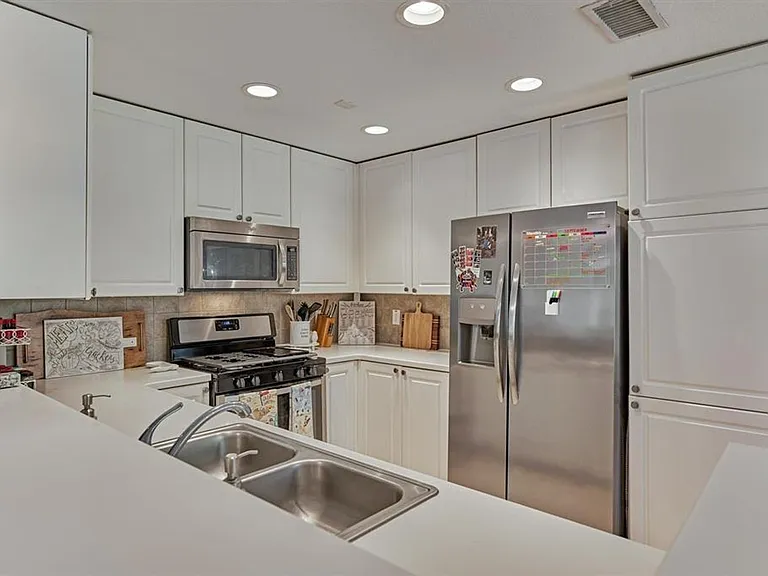 87 Woodlily Pl — Photo 20