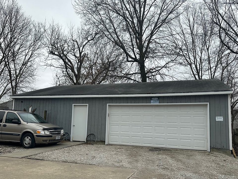1304 Jackson St, Chillicothe, MO 64601 Zillow