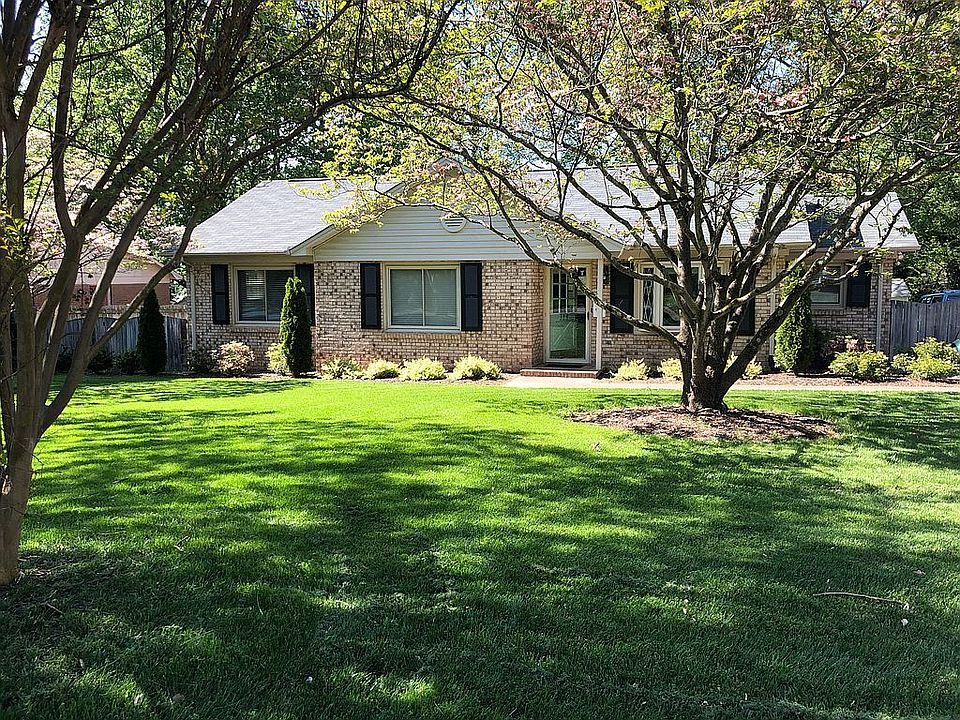 1st image of 308 Newburg Ln