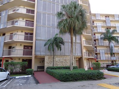 3301 N Country Club Drive #804, Aventura, FL, 33180