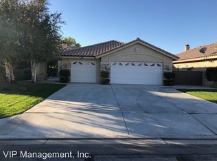 17865 Sage Hen Rd, Victorville, CA 92395