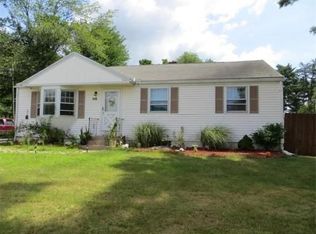 119 Fiberloid St, Springfield, MA 01151