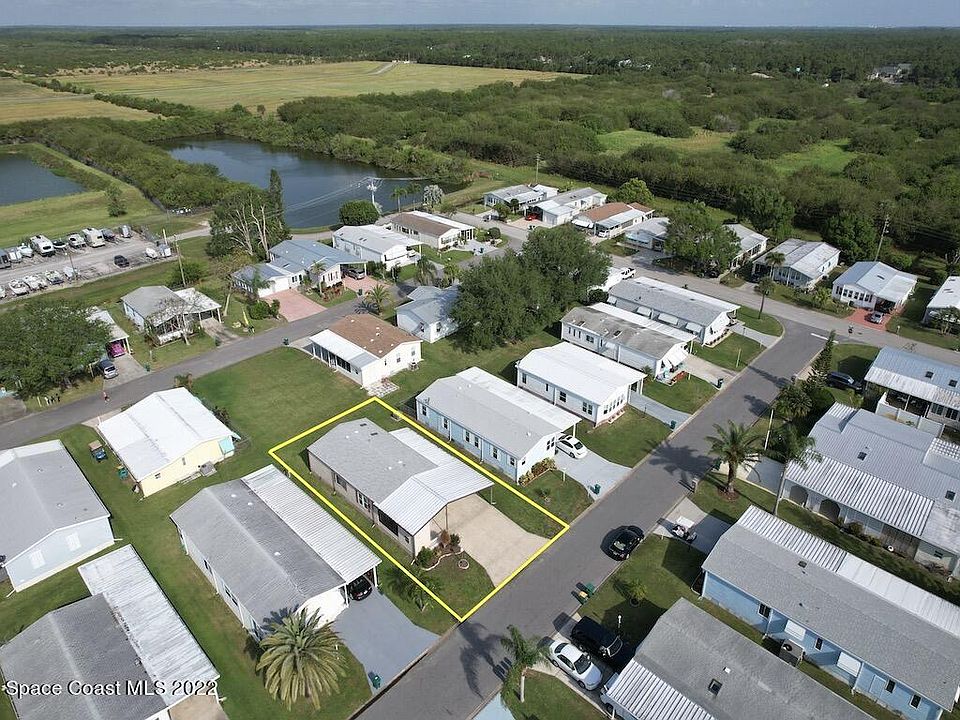 1st image of 1223 Calusa Dr