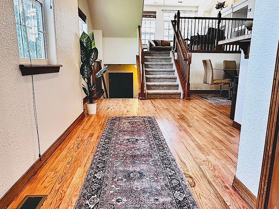 Foyer Entry