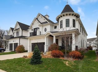 287 E Schiller St, Elmhurst, IL 60126