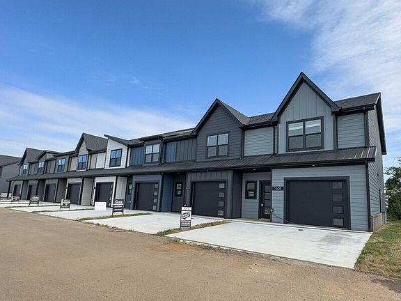 2nd image of 1607 Jonathan Wade Pvt Cir