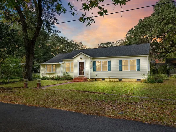 2128 Golfview Dr, Charleston, SC 29412