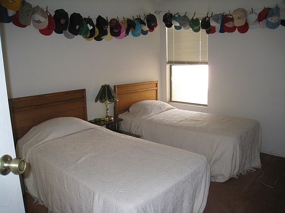 3rd image of 4837 W Doria Dr