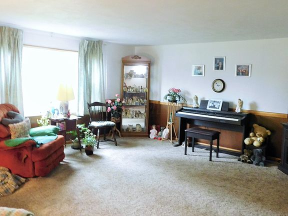 3 Apartment A Living Room