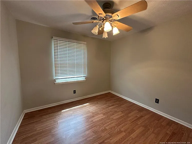 1601 Bluesprings Rd — Photo 25