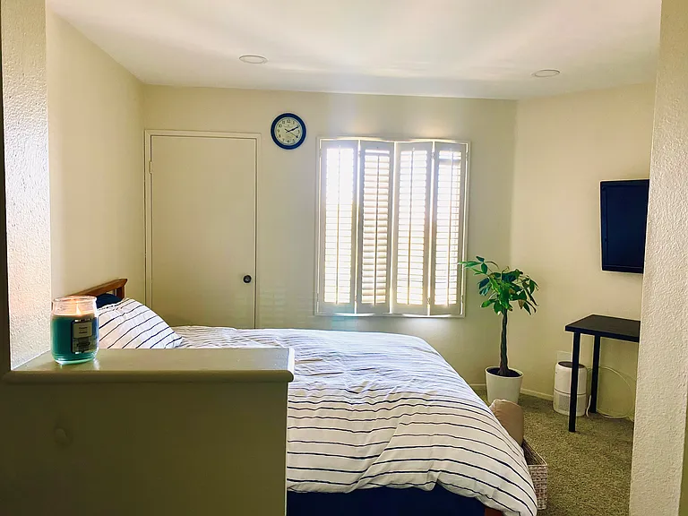 1360 W Capitol Dr #131 — Photo 6