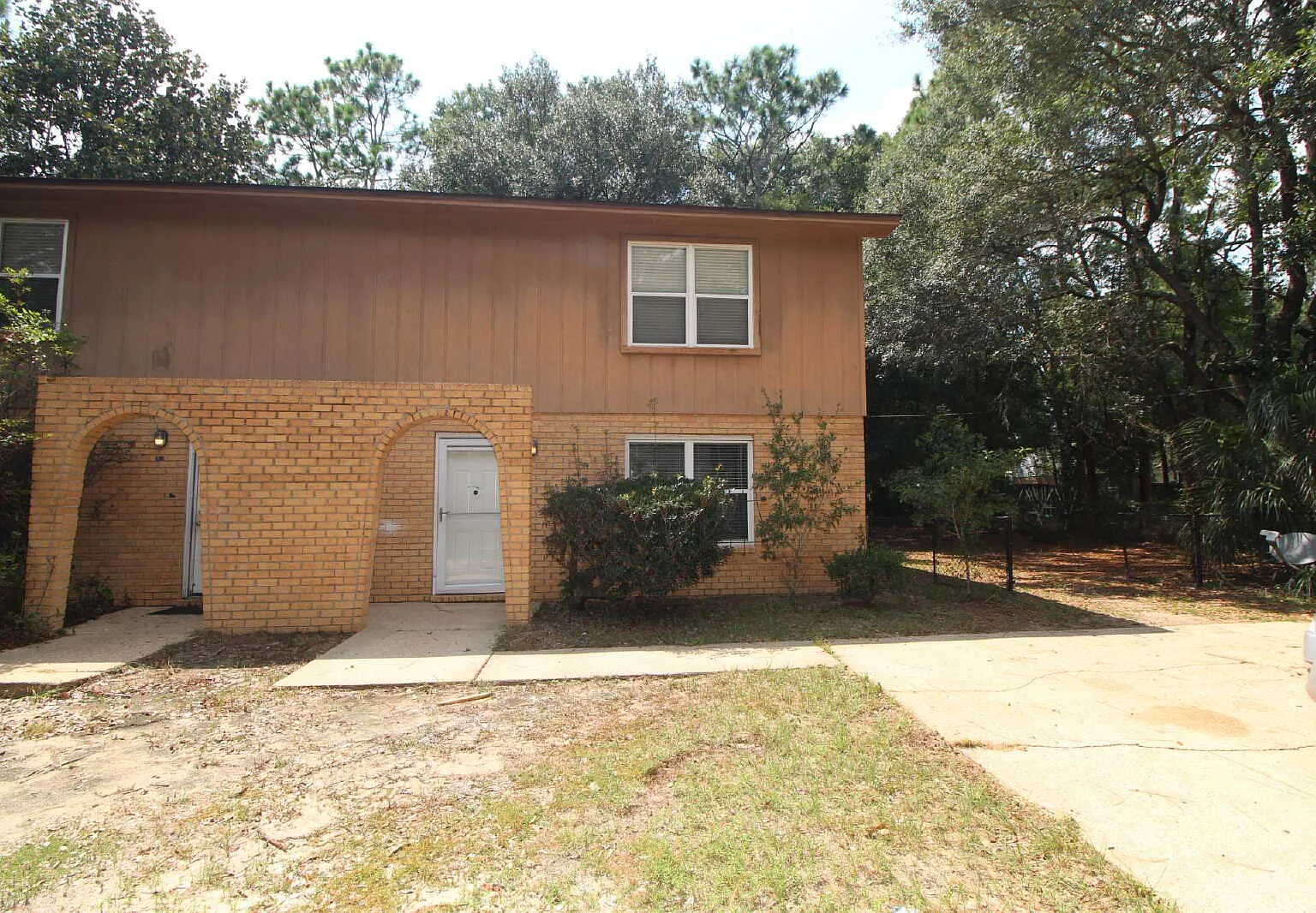 3 bed, 1.5 bath, 1232 sqft, $1,395 — Photo 3