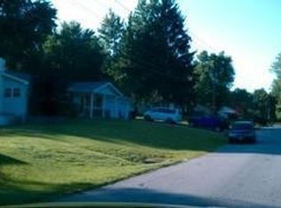 1813 Elm Tree St, Saint Peters, MO 63376