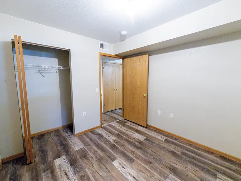1221 University Ave #F101 & F102 — Photo 8