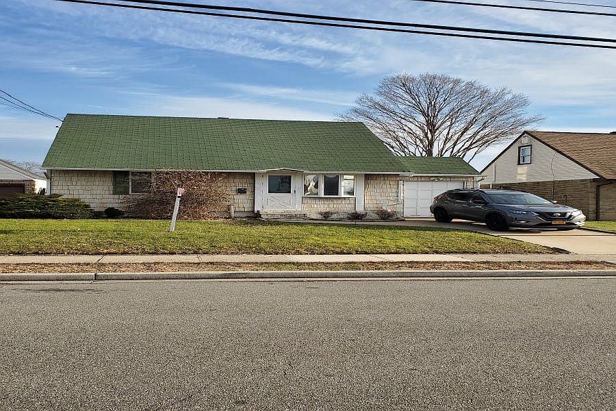1st image of 952 Washington Ave