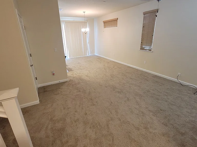 2486 Boxwood St — Photo 1