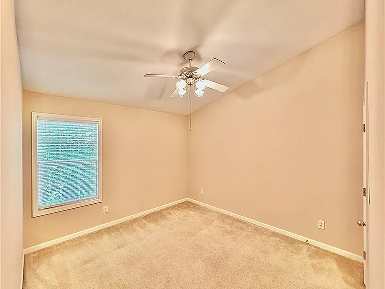 370 Creek Manor Way — Photo 10
