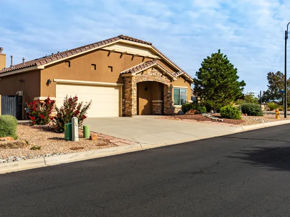 901 Prairie Zinnia Dr, Bernalillo, NM 87004