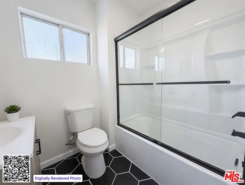 5 bed, 2.0 bath, 1057 sqft, $5,500 — Photo 2