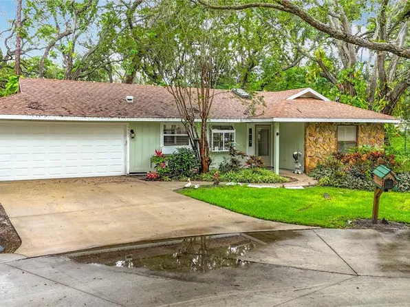 6901 ARBOR OAKS COURT, BRADENTON, FL 34209