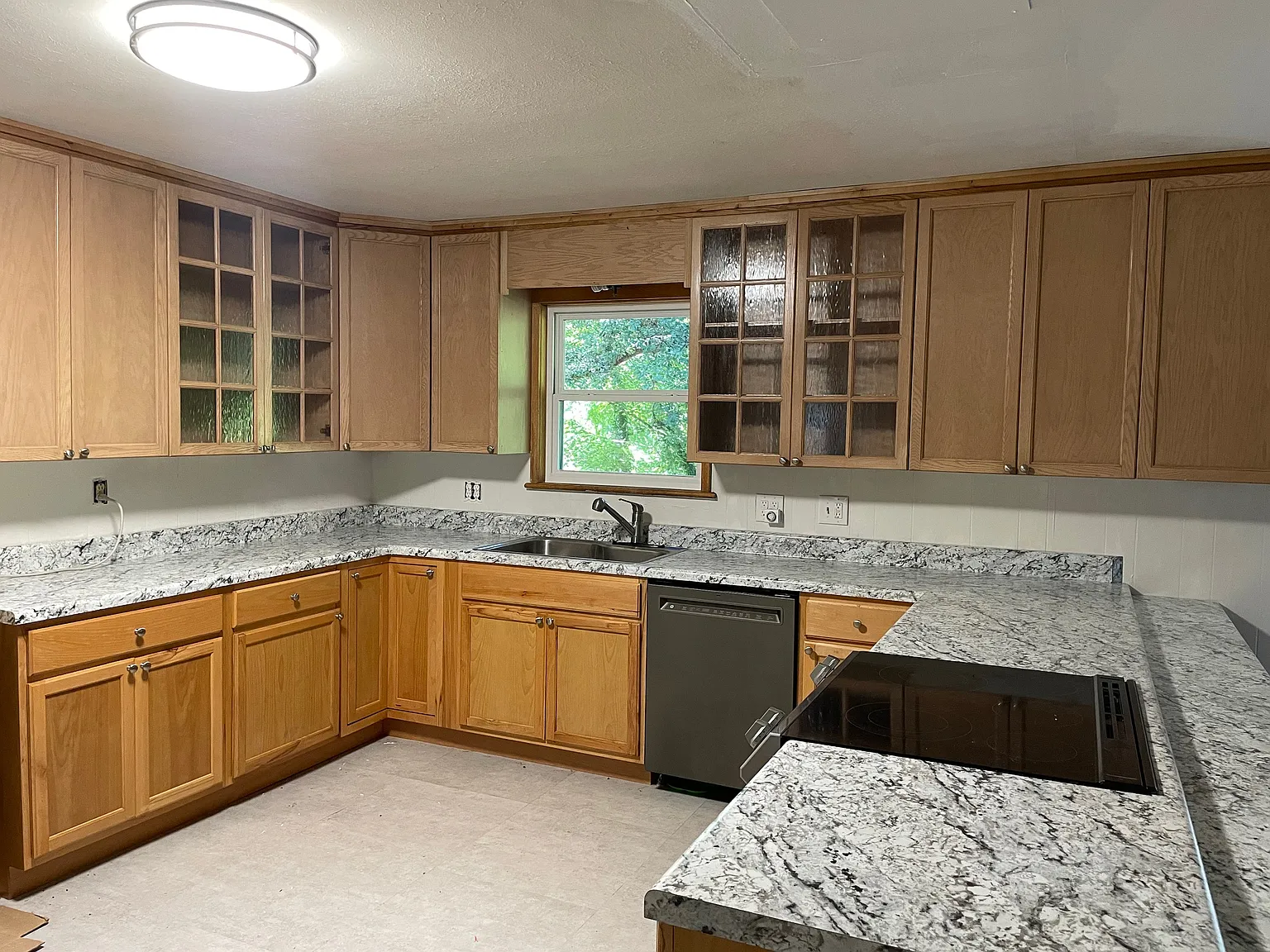 3 bed, 1456 sqft, $2,200 — Photo 3