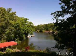 1313 E Lake Dr, Greenville, IL 62246