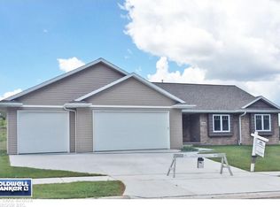 3346 Largo Ridge Dr, Green Bay, WI 54311