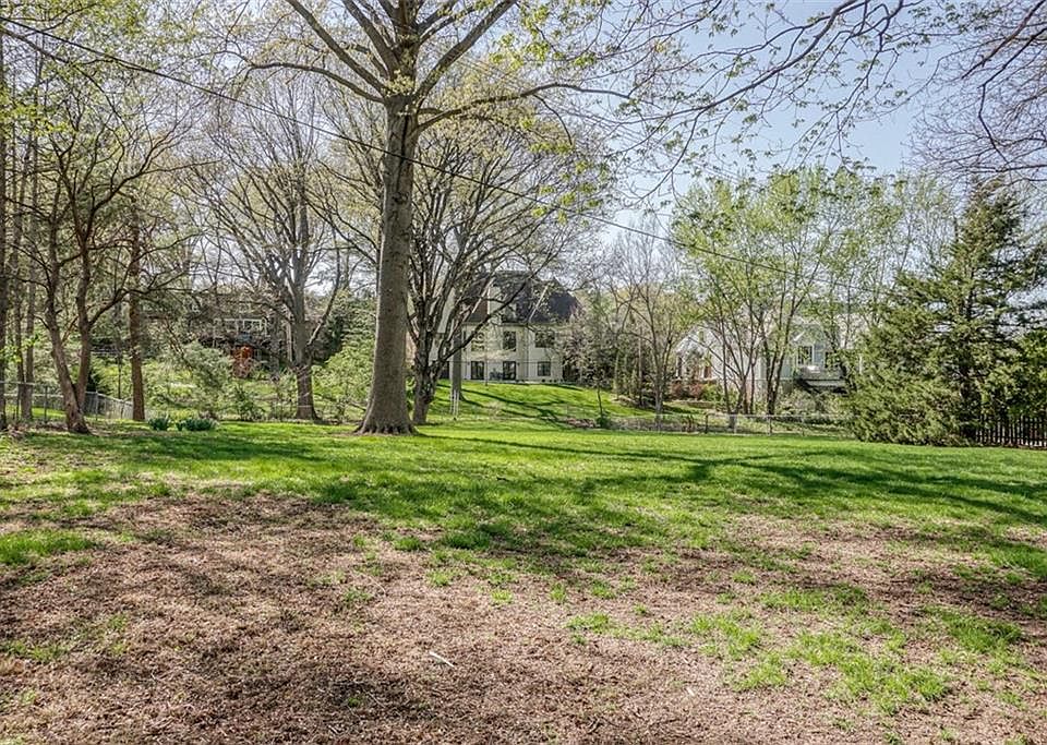 8706 Lee Blvd, Leawood, KS 66206 Zillow