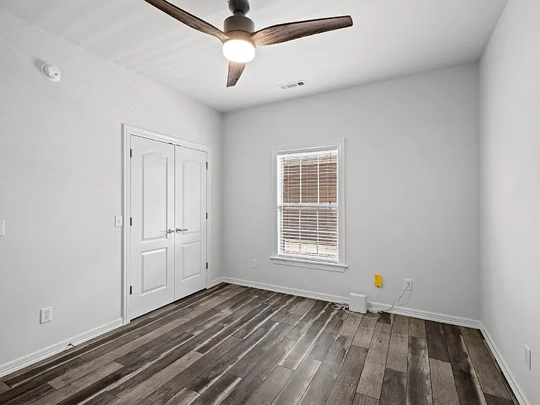 1514 NE Young Ave — Photo 20