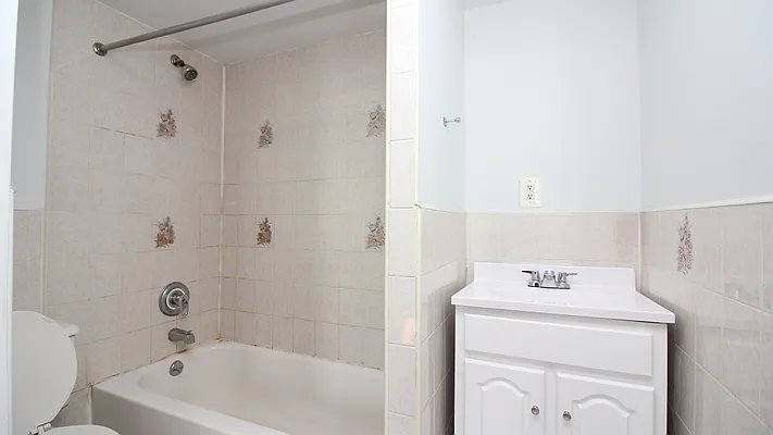 Rented by Nooklyn NYC LLC | media 17