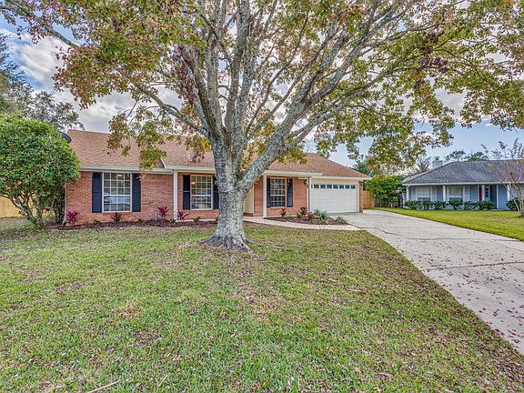 3rd image of 4328 Gentle Knoll Dr N