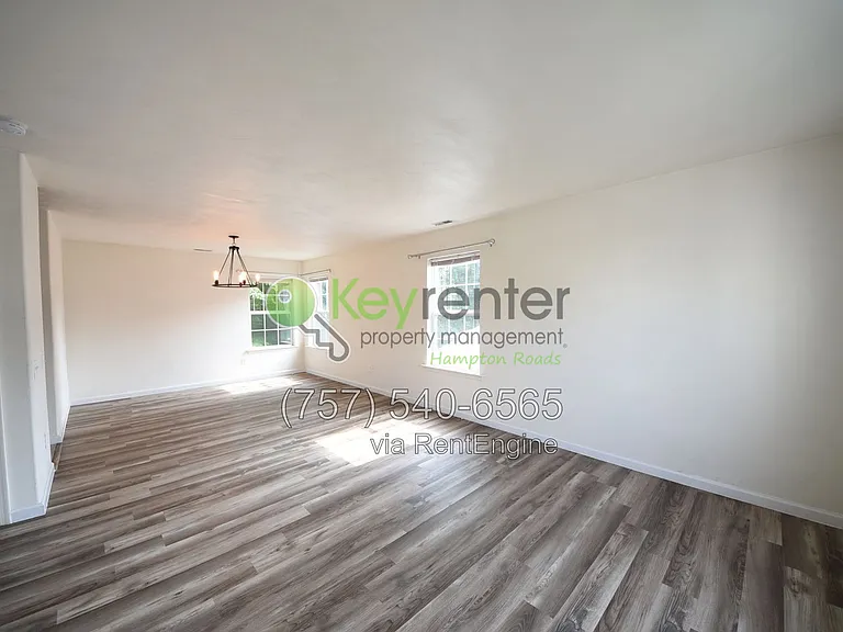 1109 Lady Ashley Dr — Photo 5