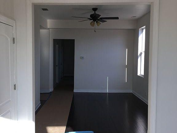 4th image of 3802 W Diversey Ave