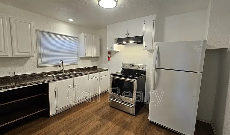 1701 E Desmet Ave — Photo 8