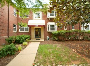 2100 N Scott St APT 102, Arlington, VA 22209