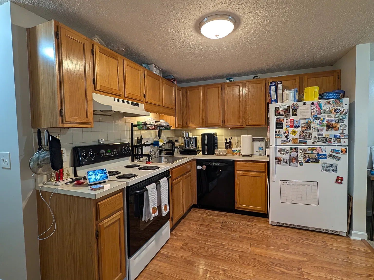 2 bed, 1009 sqft, $2,550 — Photo 4