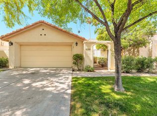 8884 S Drea Ln, Tempe, AZ 85284