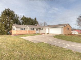 214 Irene Cir, Hurricane, WV 25526