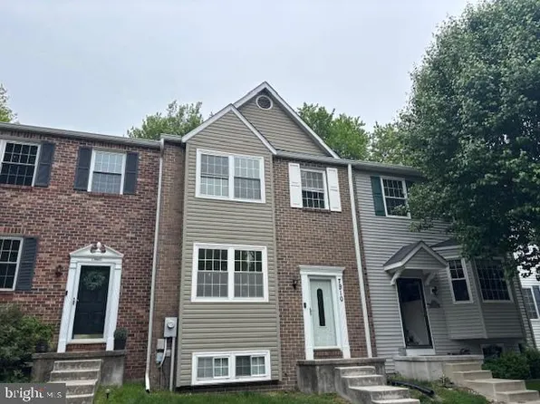 7910 Della Rosa Ct, Pasadena, MD 21122