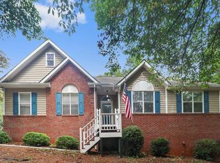 107 Le Paradis Blvd, Sharpsburg, GA 30277