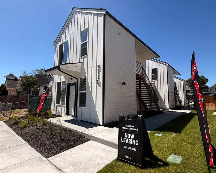 2110 Martin Luther King Jr Way #E — Photo 1