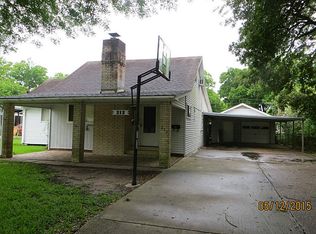 212 S Iowa St, La Porte, TX 77571