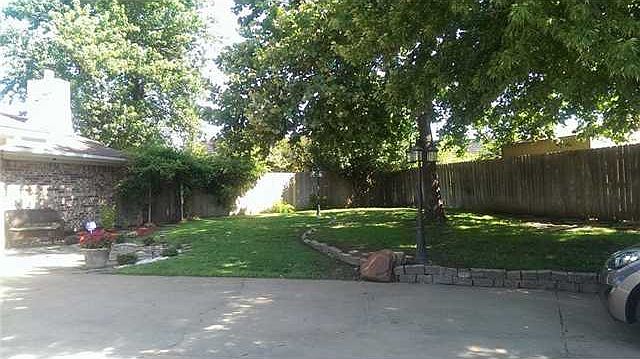 1st image of 421 SW 92nd St