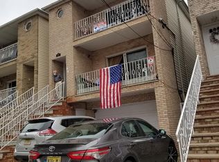 66 70th St, Guttenberg, NJ 07093